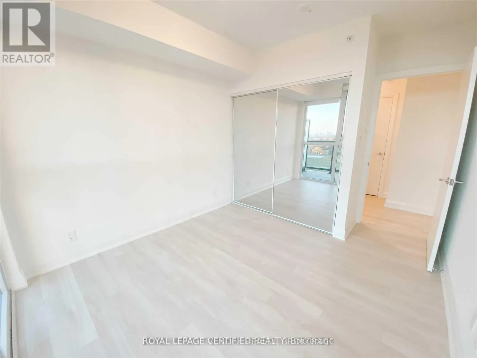 1009 - 1461 LAWRENCE AVENUE W