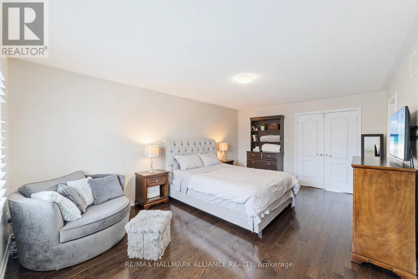 37 DIAMOND LEAF LANE
