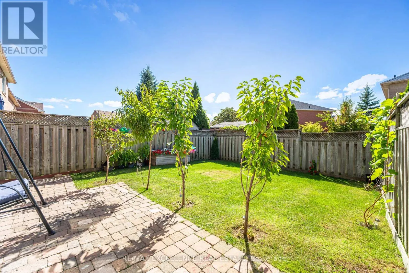 36 COPPERMILL DRIVE W