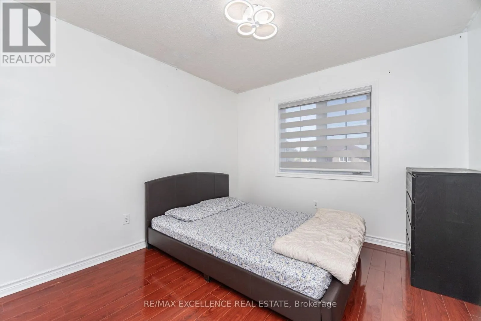 36 COPPERMILL DRIVE W