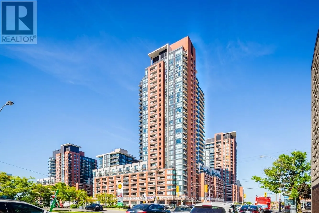 802 - 830 LAWRENCE AVENUE W