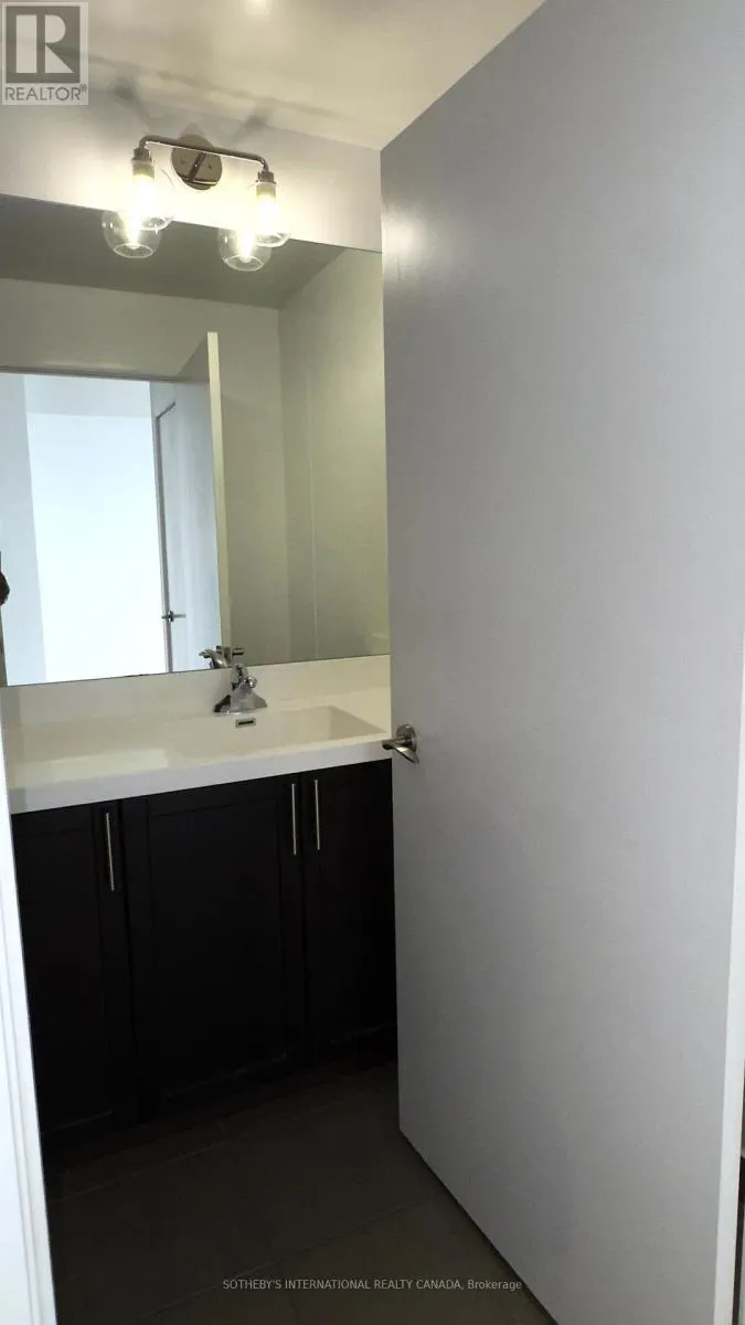 802 - 830 LAWRENCE AVENUE W