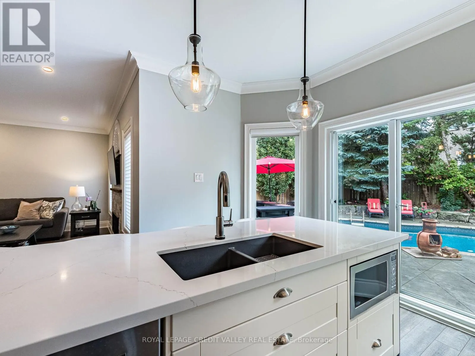 81 PINEBROOK CIRCLE