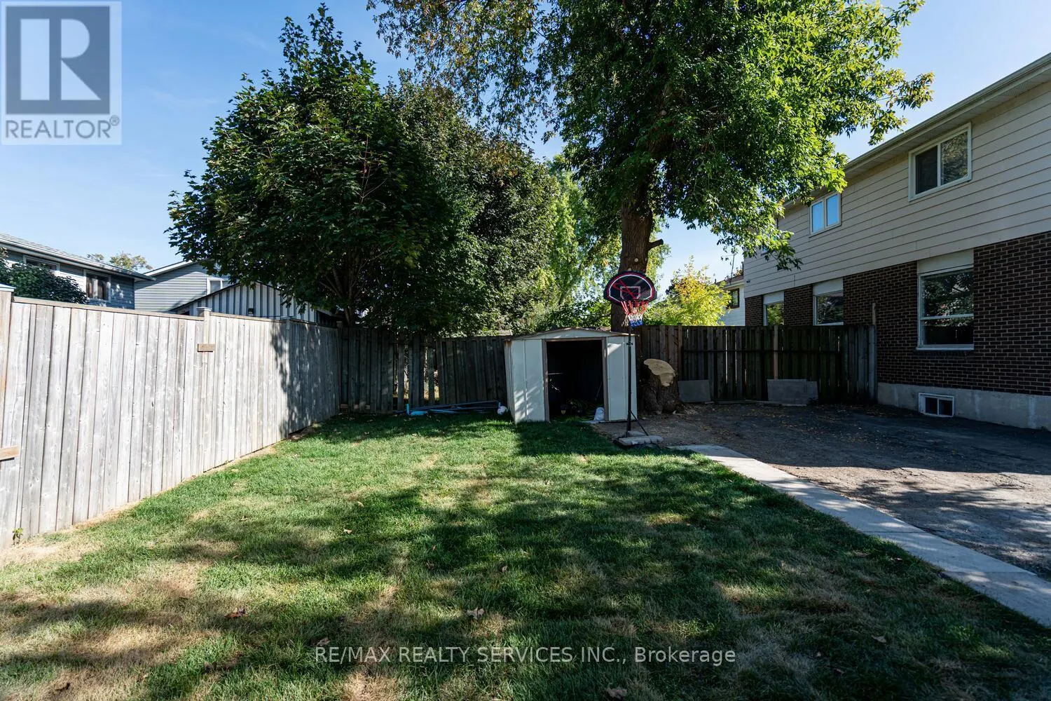 172 HANSEN ROAD
