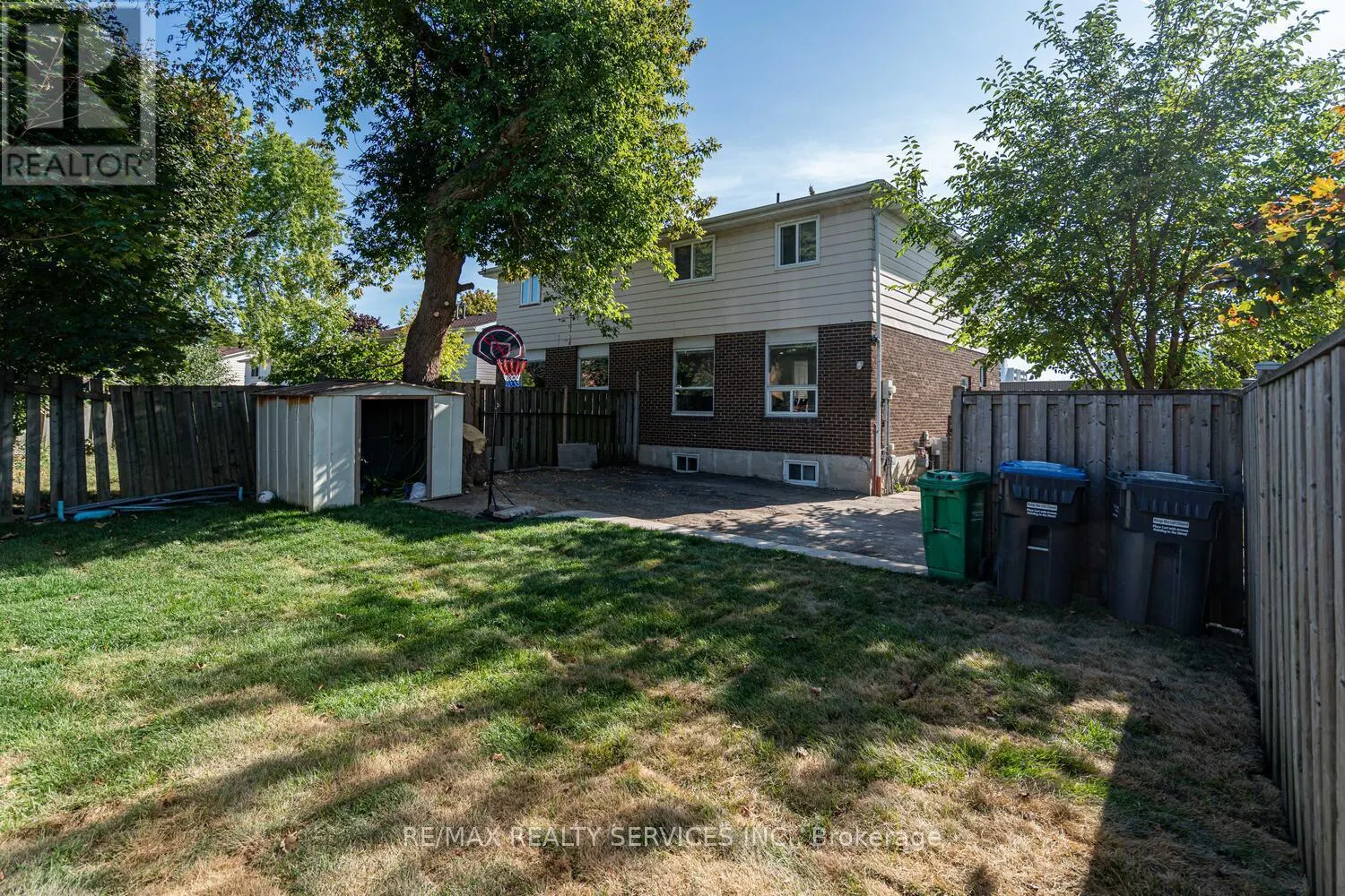 172 HANSEN ROAD