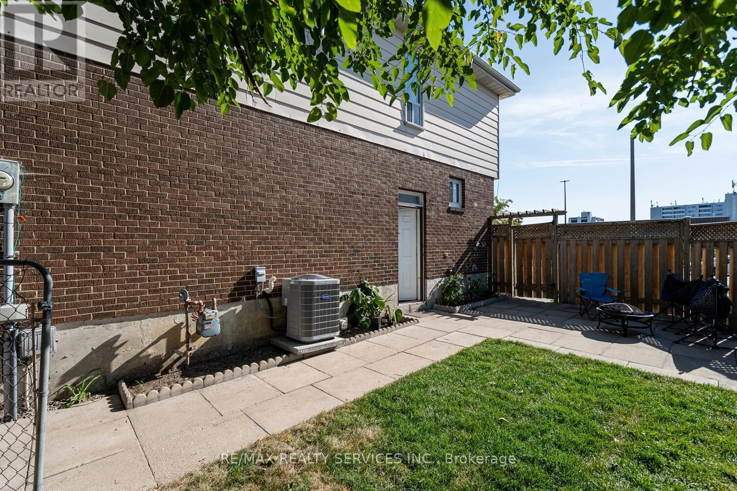 172 HANSEN ROAD