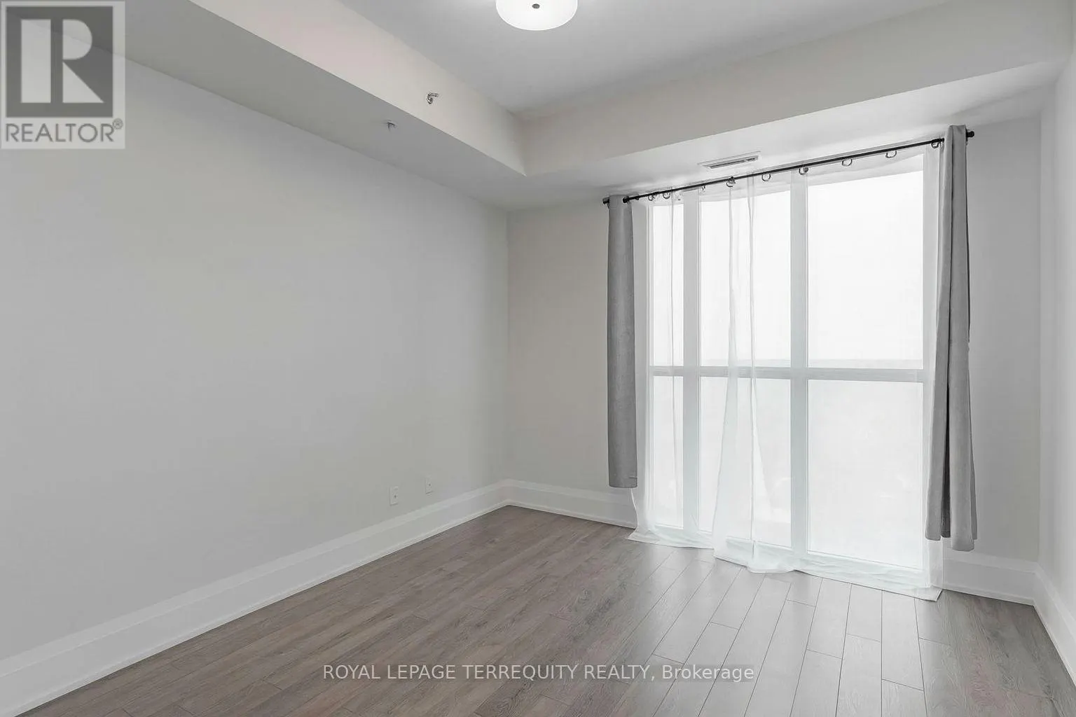 704 - 45 YORKLAND BOULEVARD