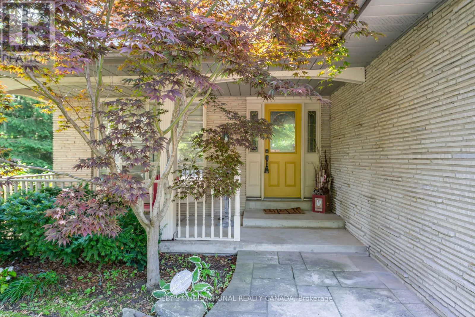 1601 CALUMET PLACE