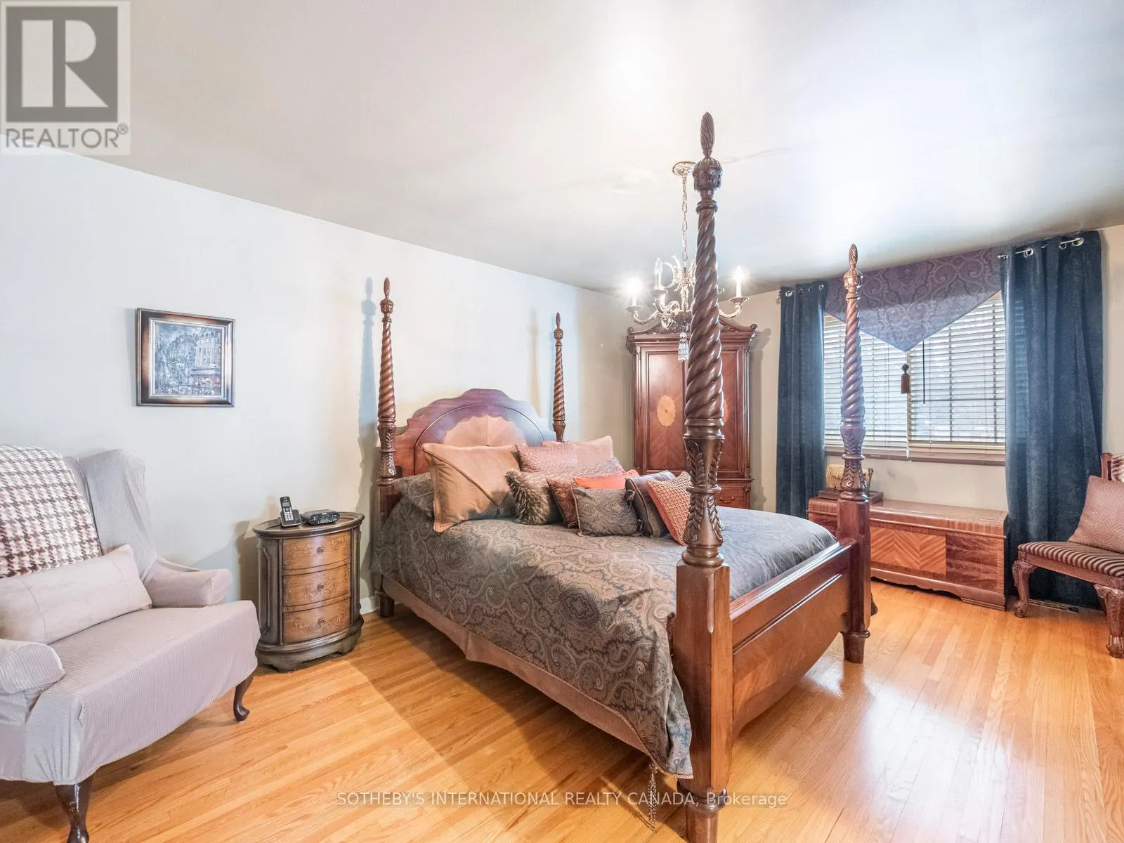1601 CALUMET PLACE