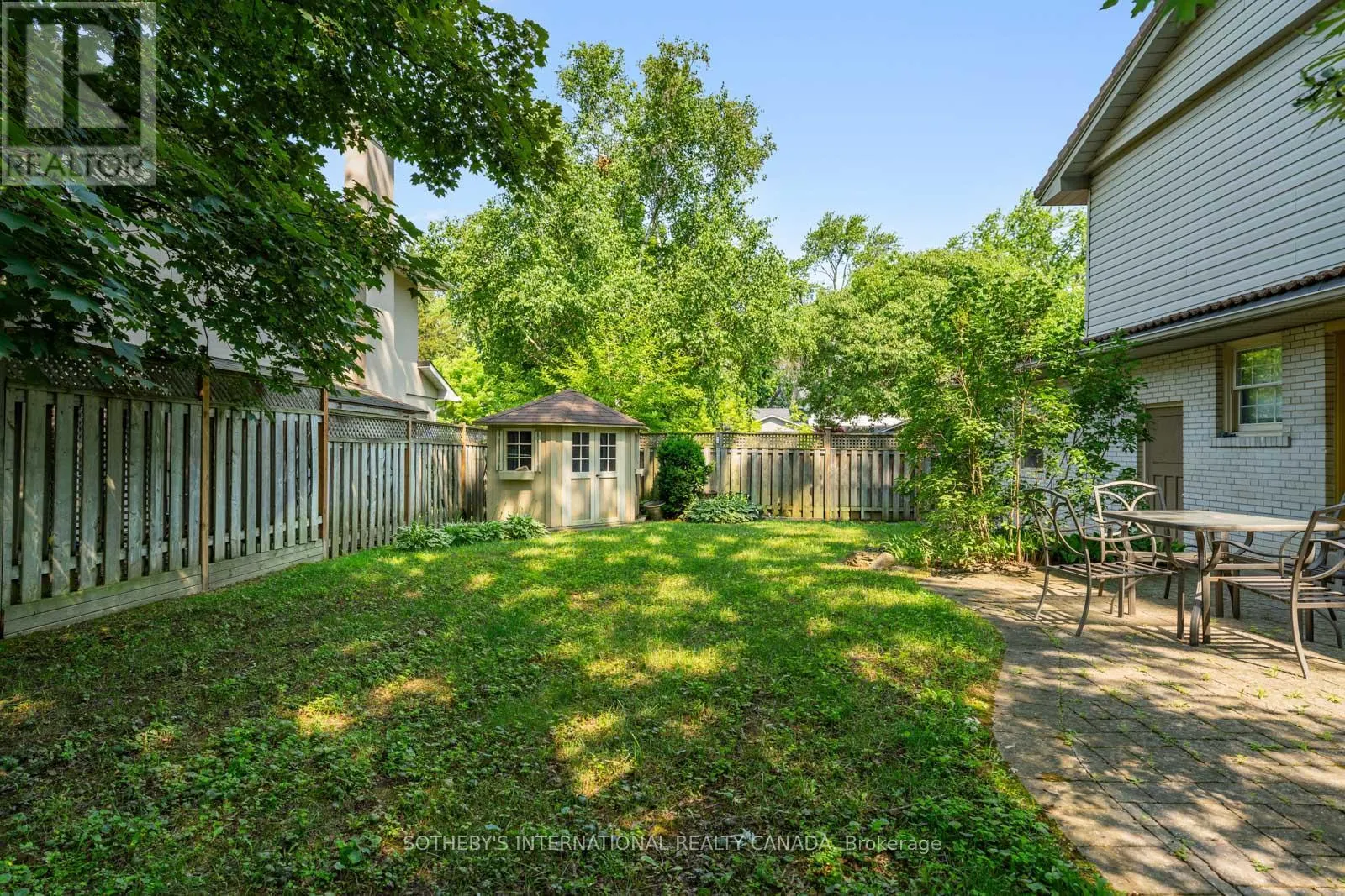 1601 CALUMET PLACE