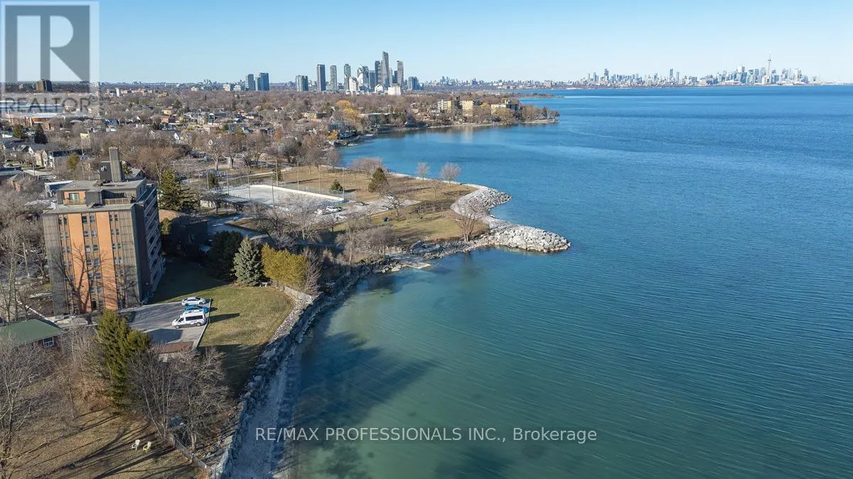 501 - 41 LAKE SHORE DRIVE