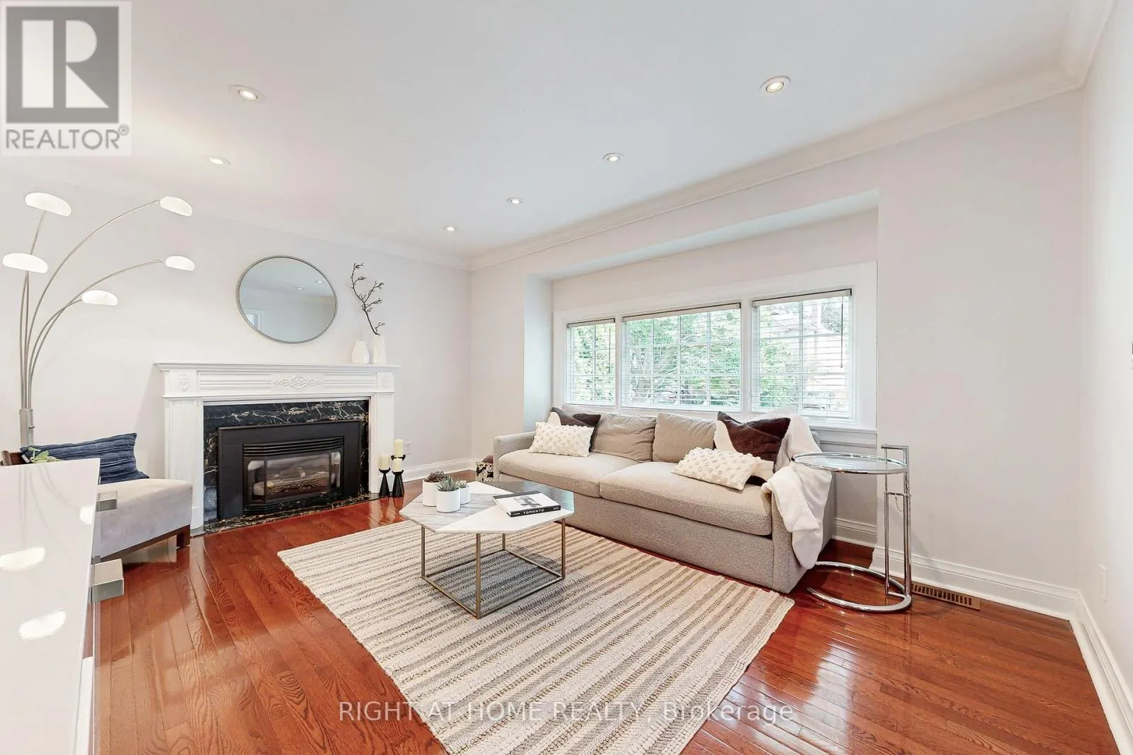 66 CLIVEDEN AVENUE