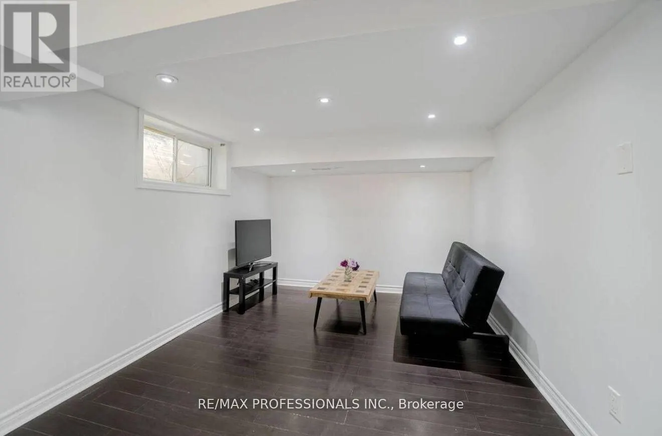 BSMT - 26 CORONADO COURT