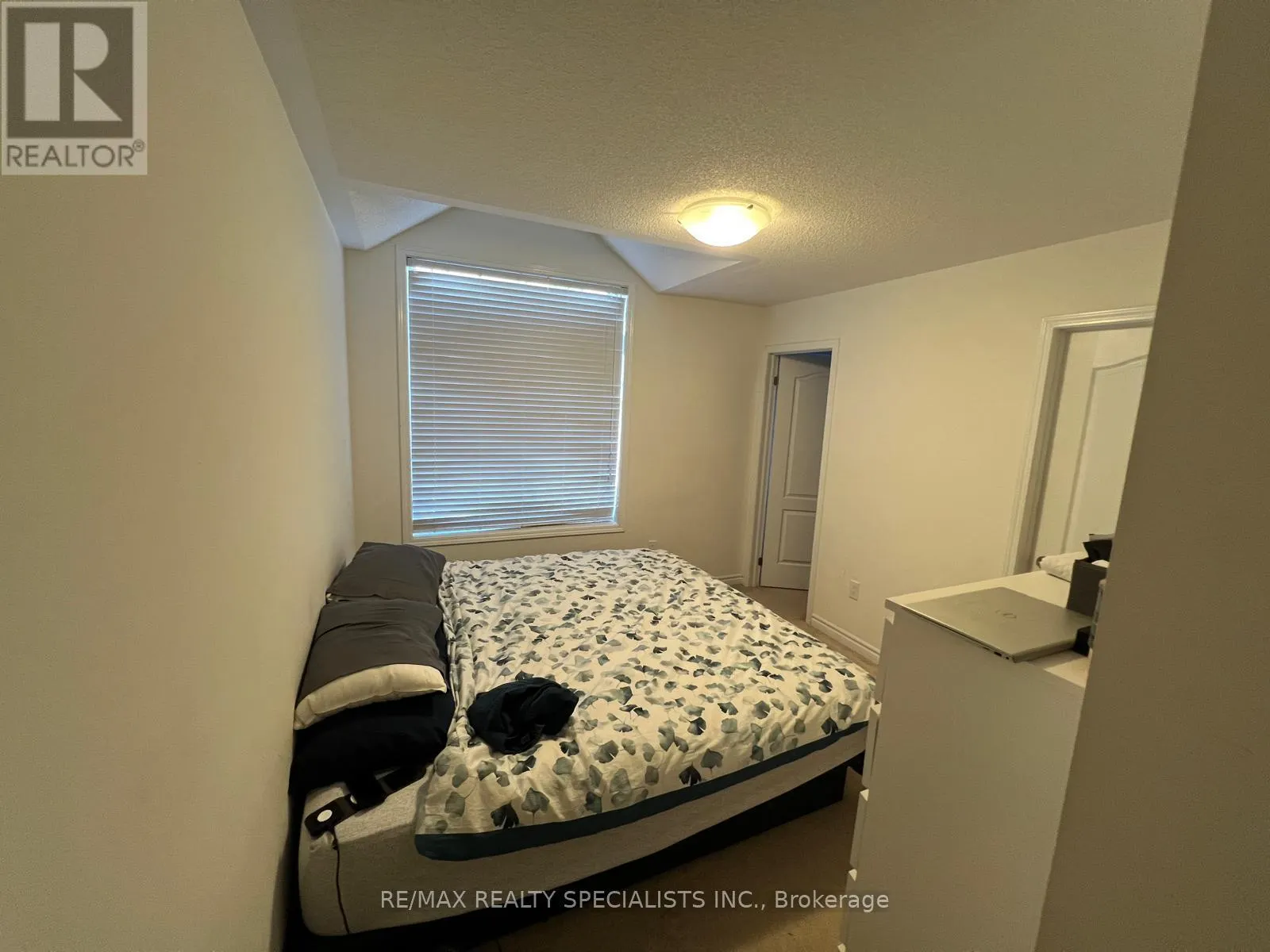 285 CASSON POINT