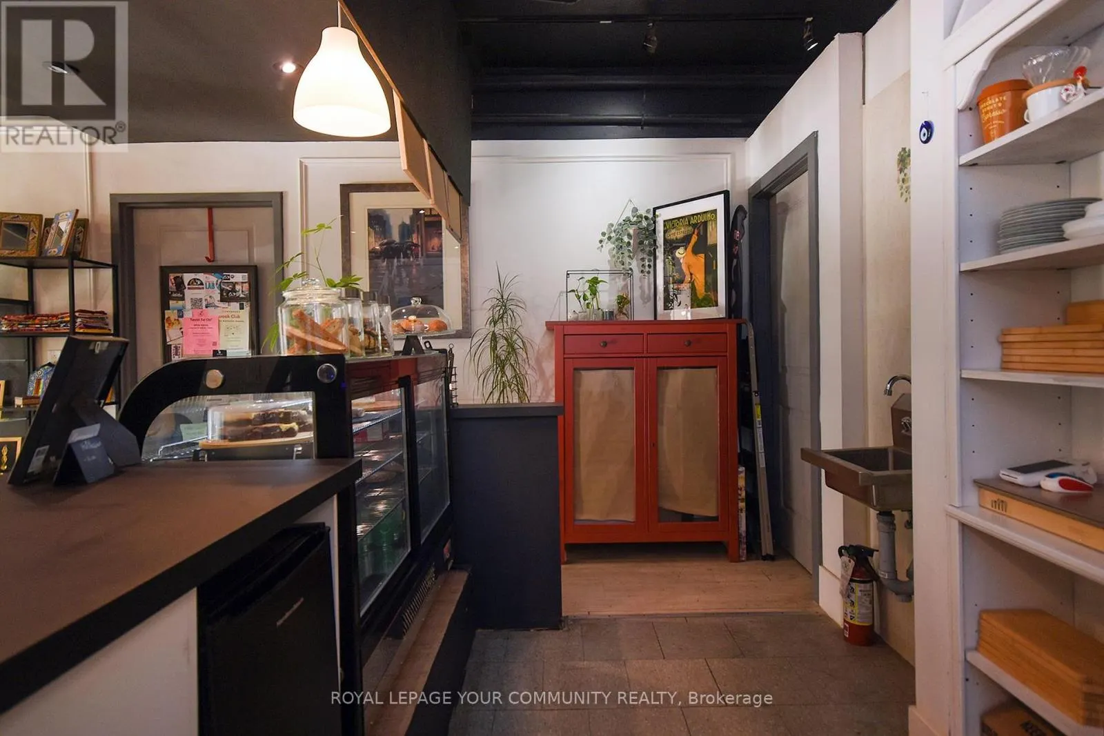 77 LAKESHORE ROAD W