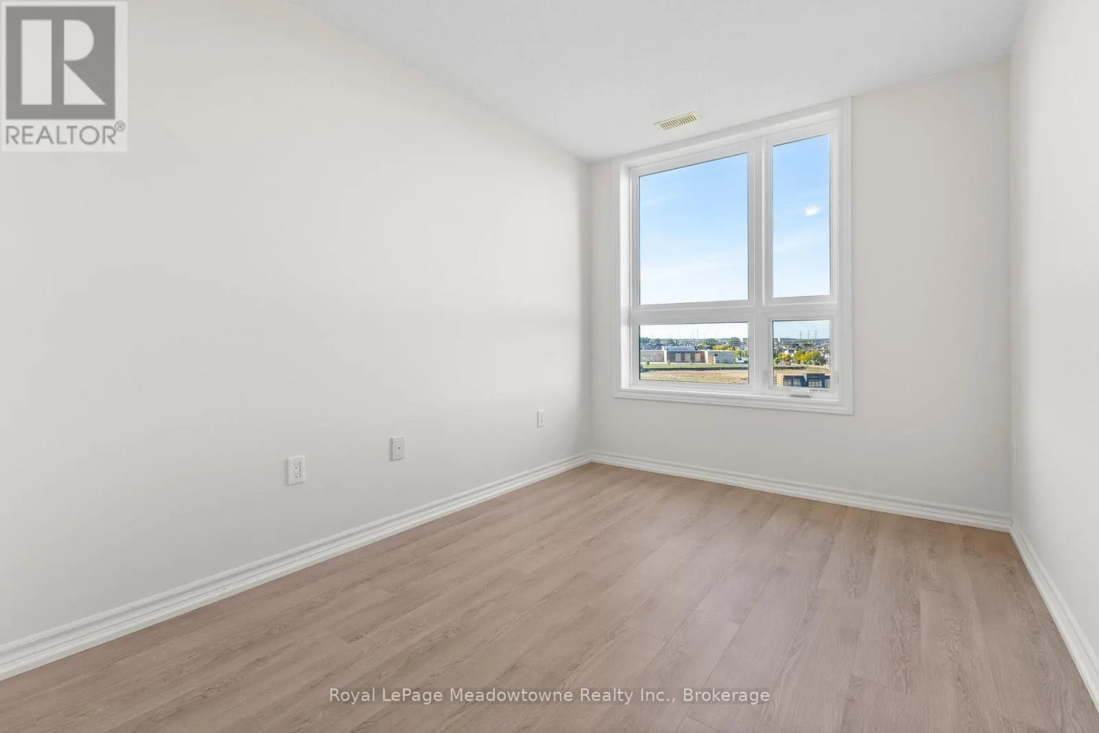 511 - 630 SAUVE STREET, #511
