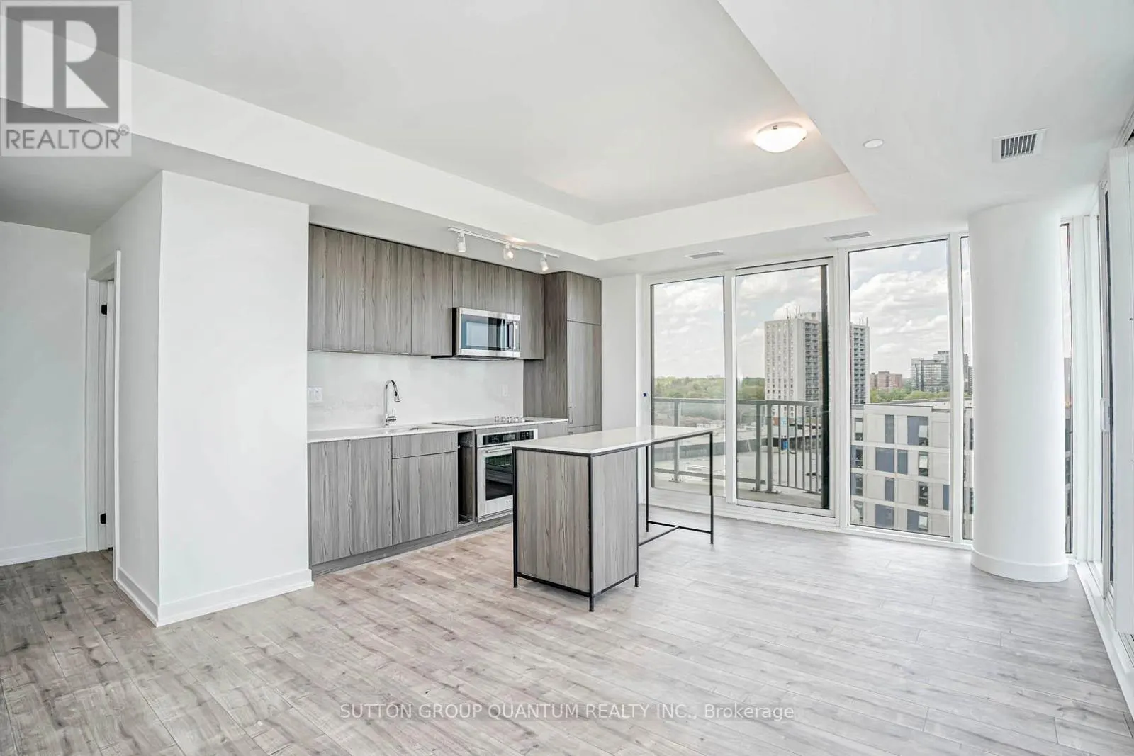 805 - 220 MISSINNIHE WAY