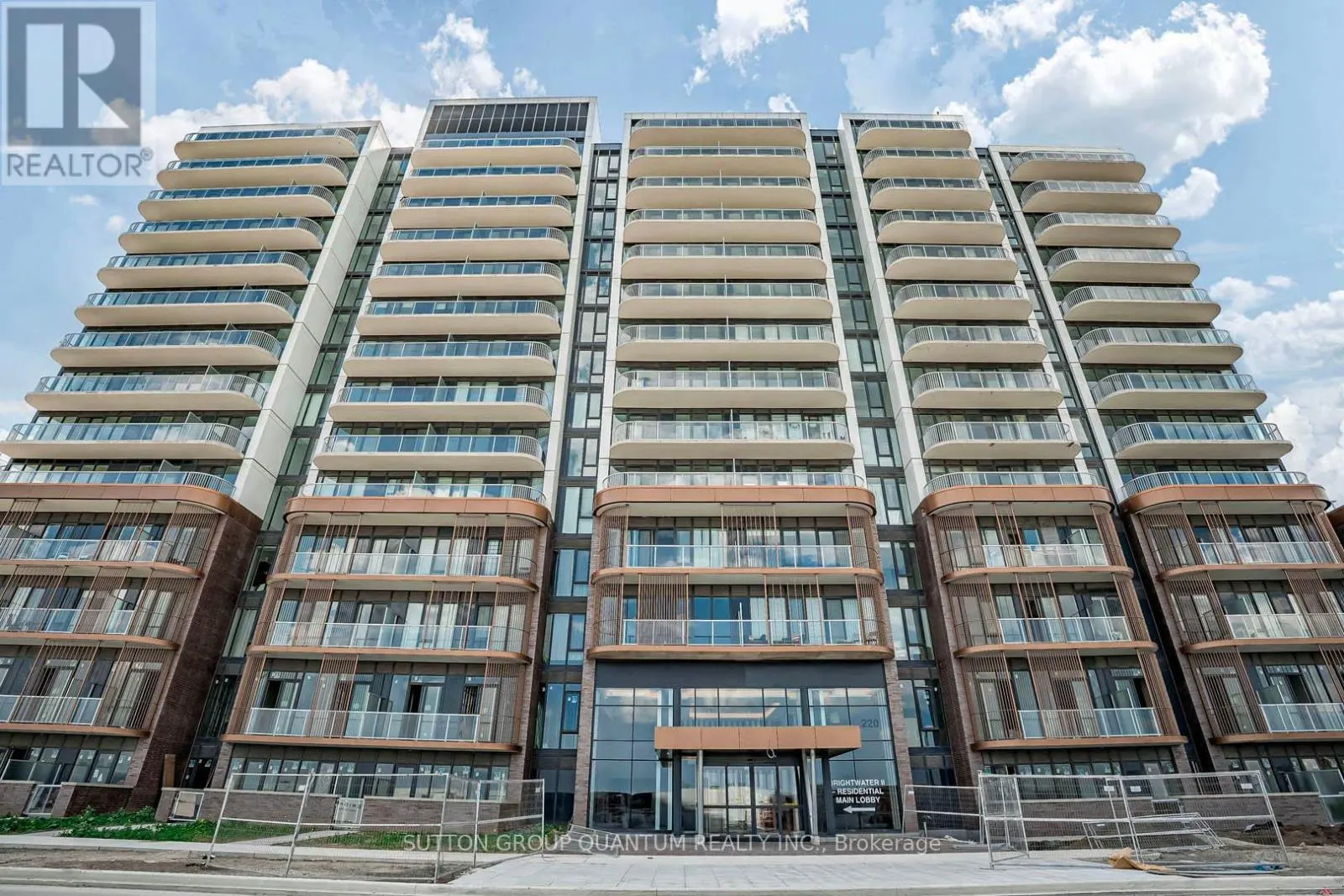 805 - 220 MISSINNIHE WAY