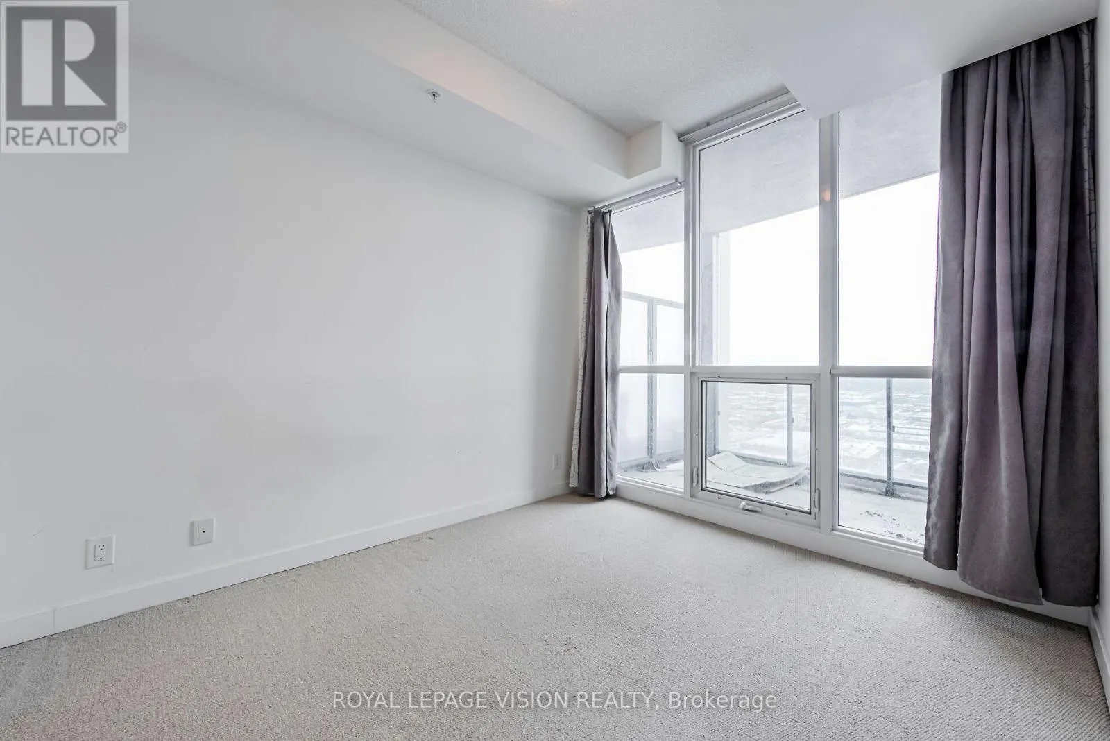 2507 - 3985 GRAND PARK DRIVE