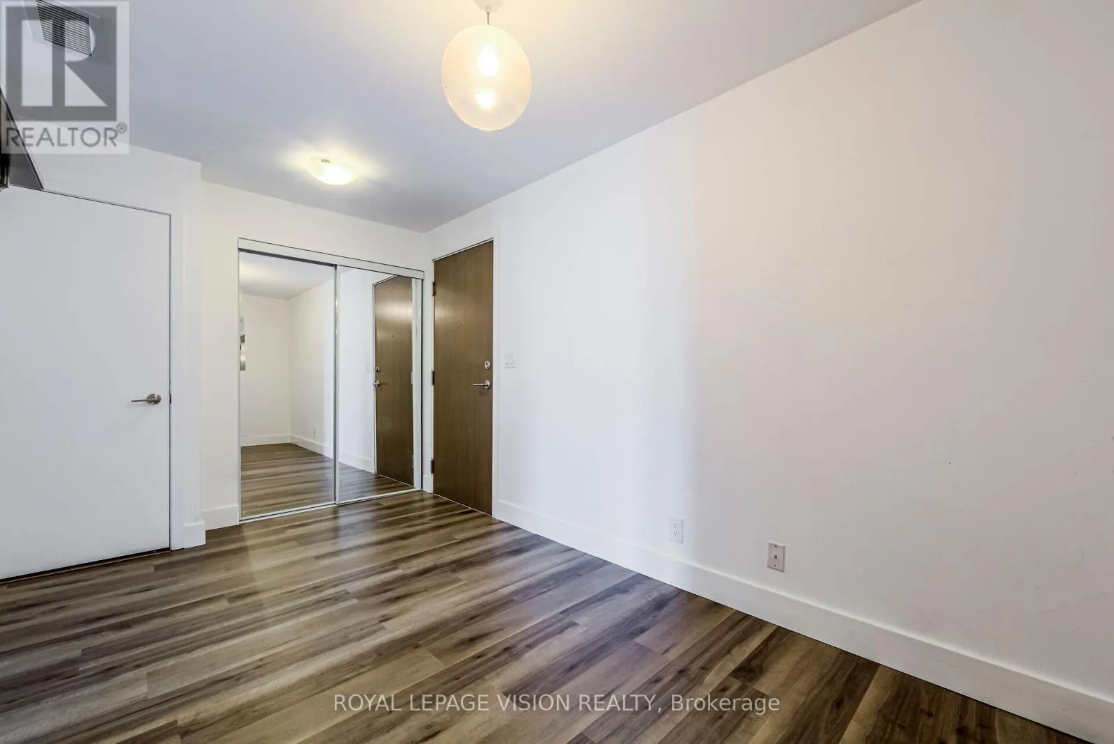 2507 - 3985 GRAND PARK DRIVE
