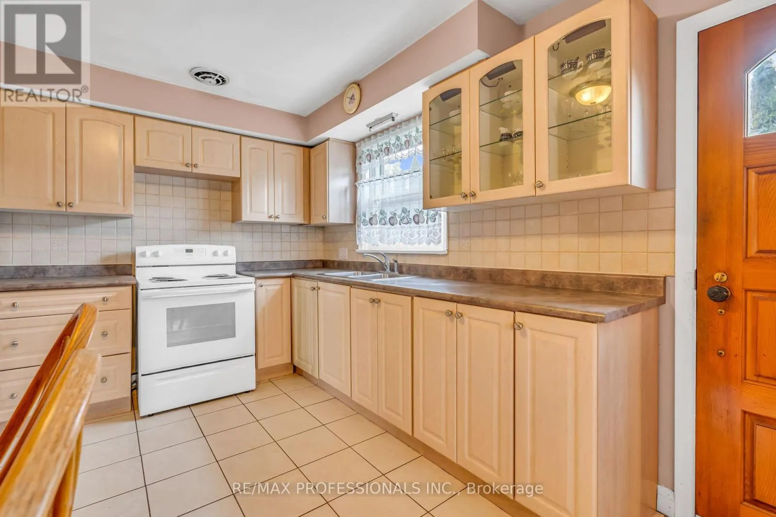 23 BOURDON AVENUE