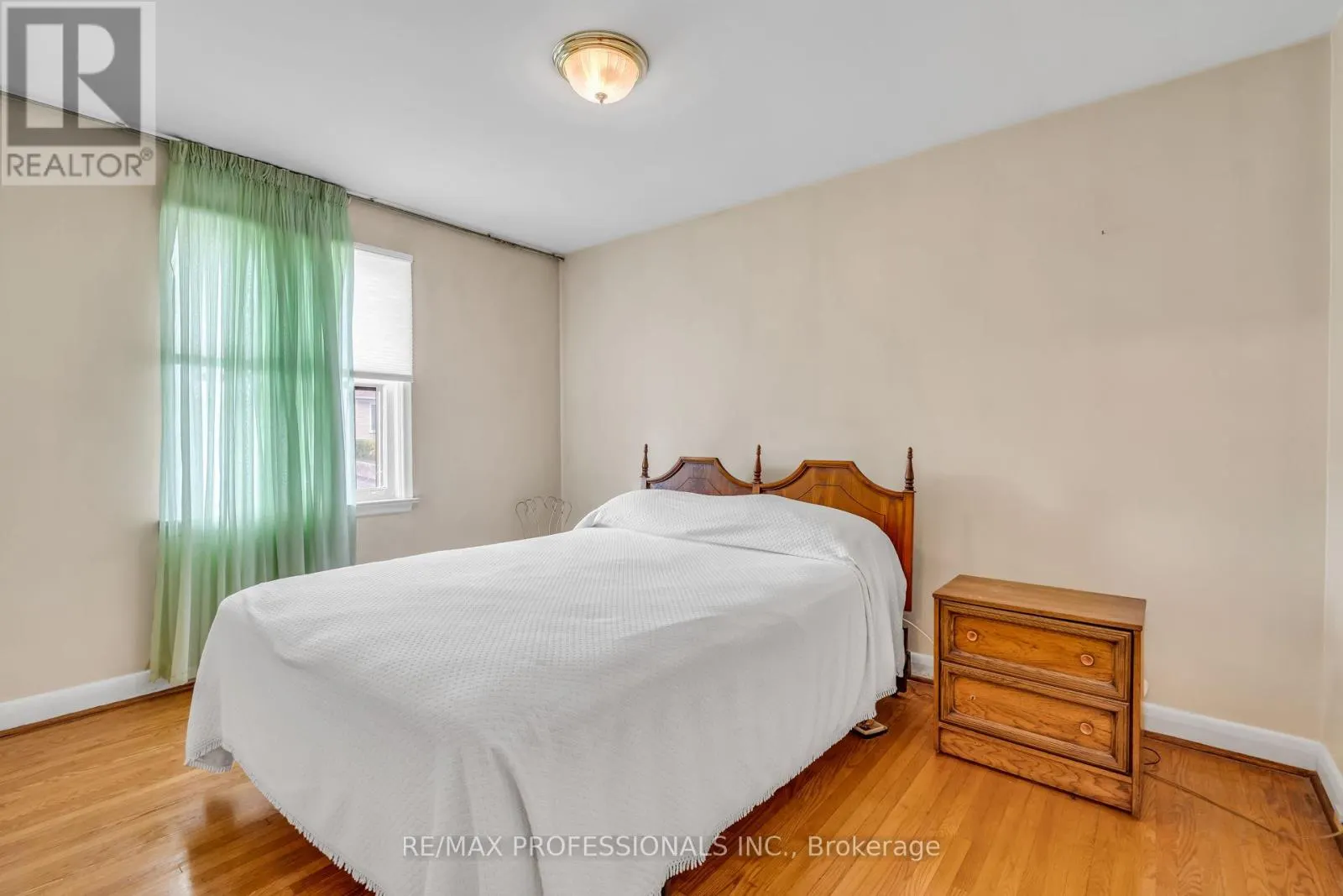 23 BOURDON AVENUE