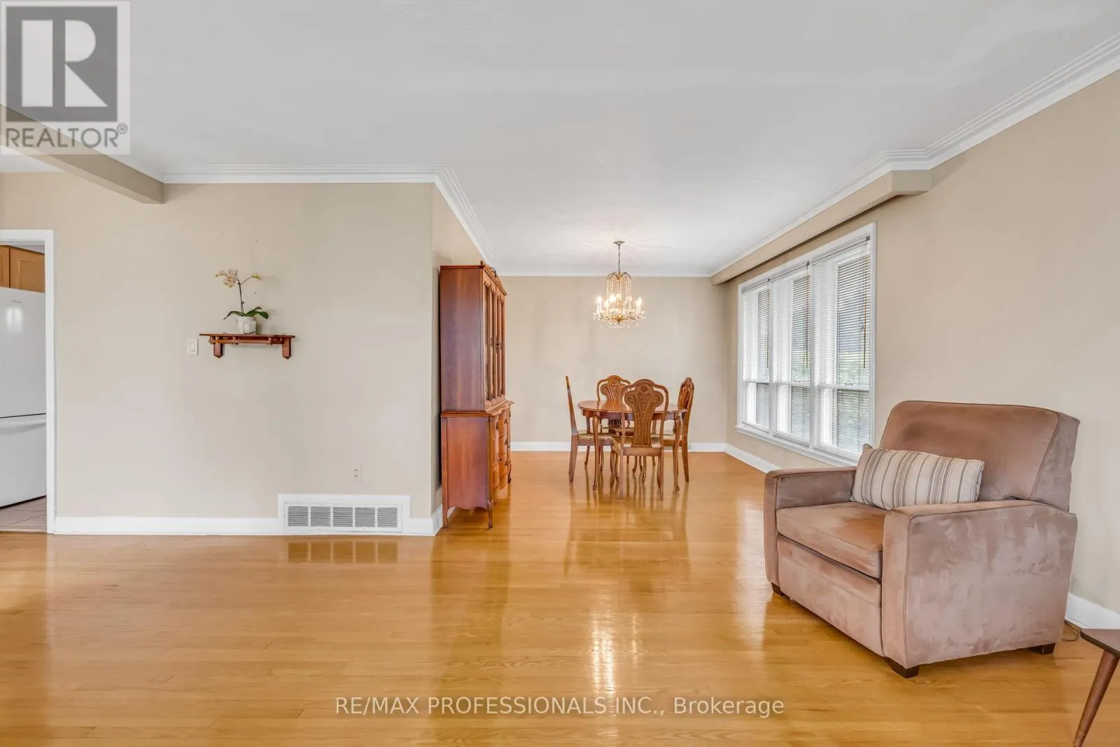 23 BOURDON AVENUE