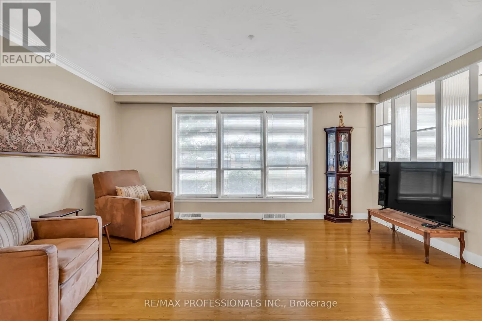 23 BOURDON AVENUE