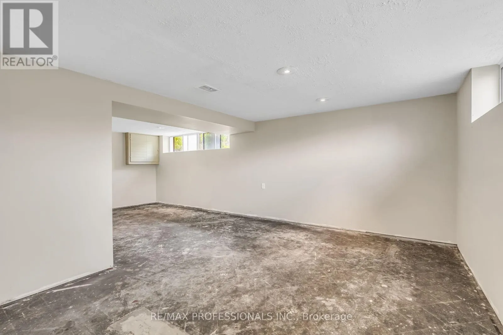 23 BOURDON AVENUE
