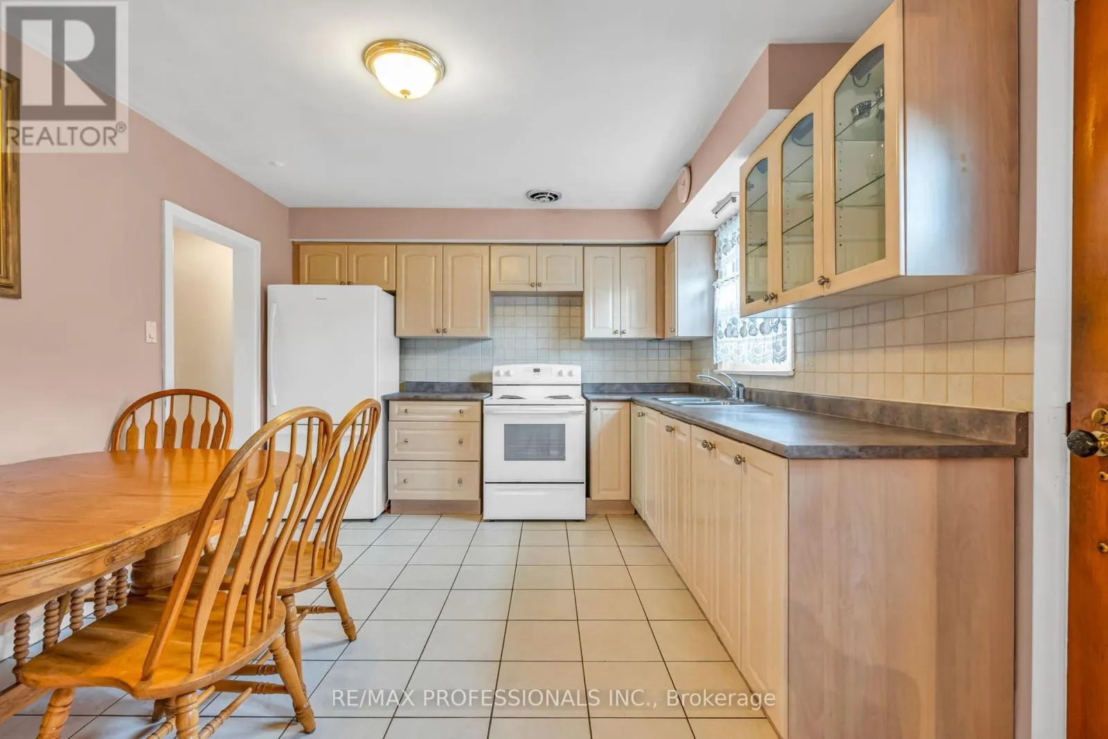 23 BOURDON AVENUE