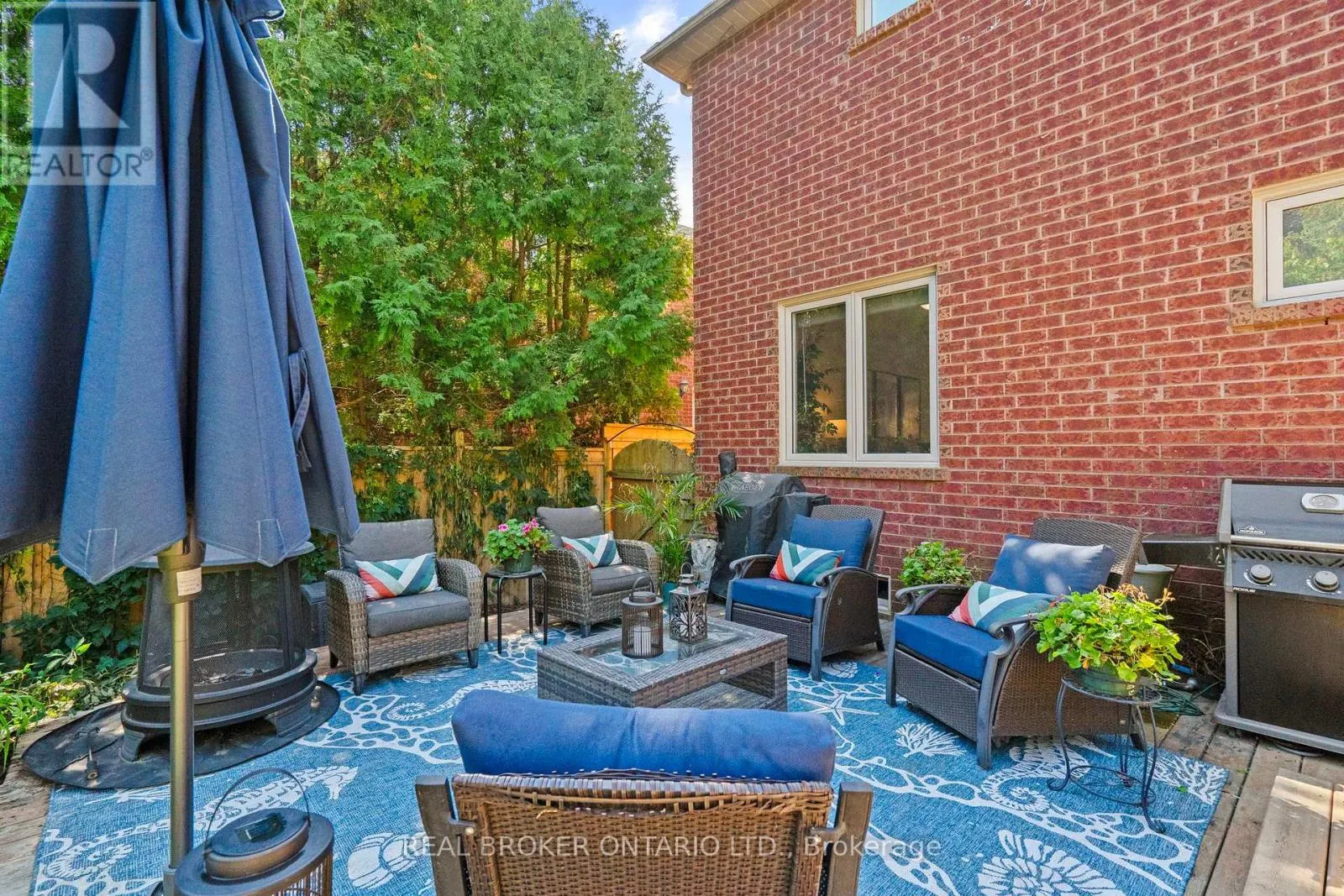 40 DAVIS CRESCENT