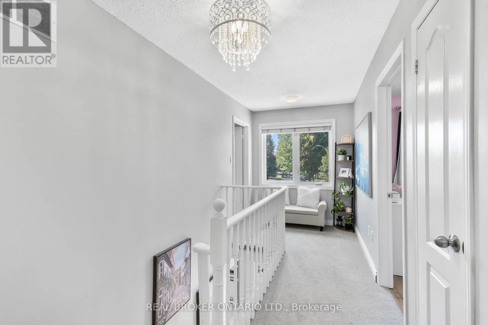 40 DAVIS CRESCENT