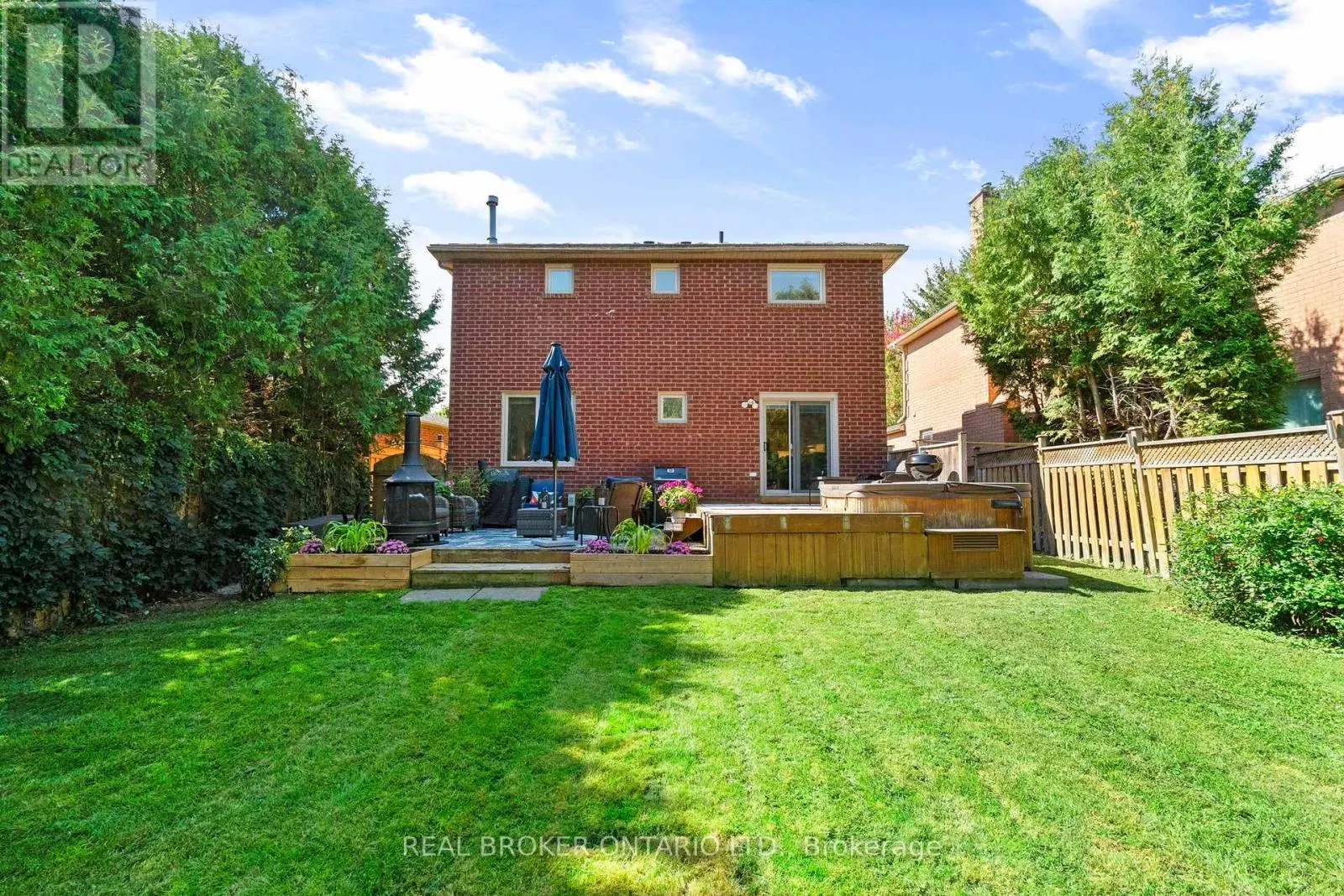 40 DAVIS CRESCENT