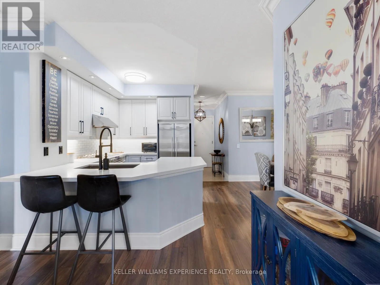 2315 - 5233 DUNDAS STREET W