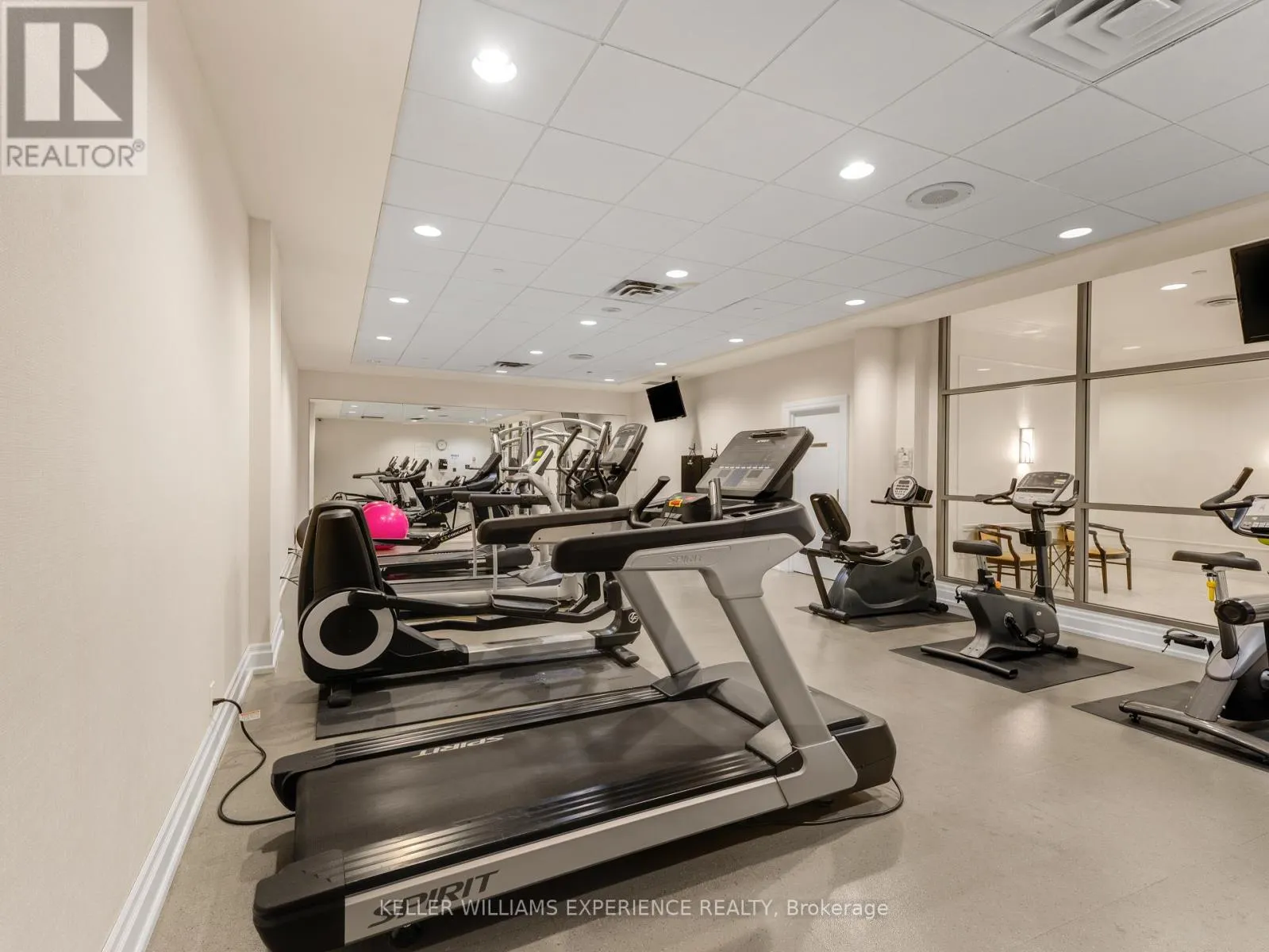 2315 - 5233 DUNDAS STREET W