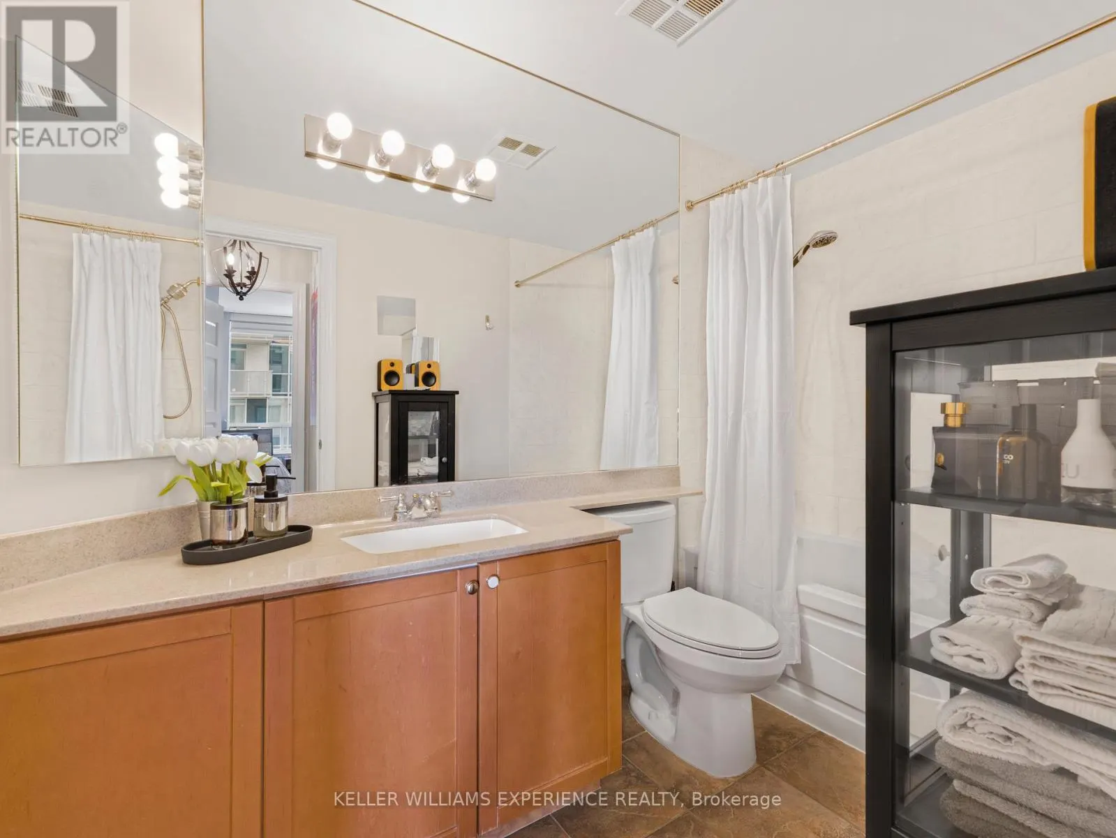 2315 - 5233 DUNDAS STREET W