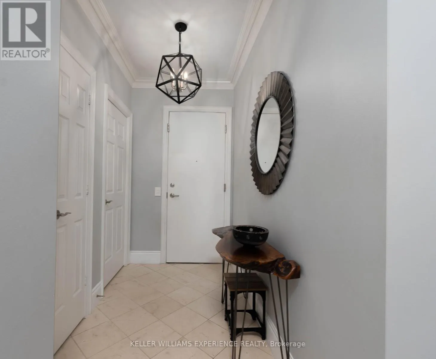 2315 - 5233 DUNDAS STREET W