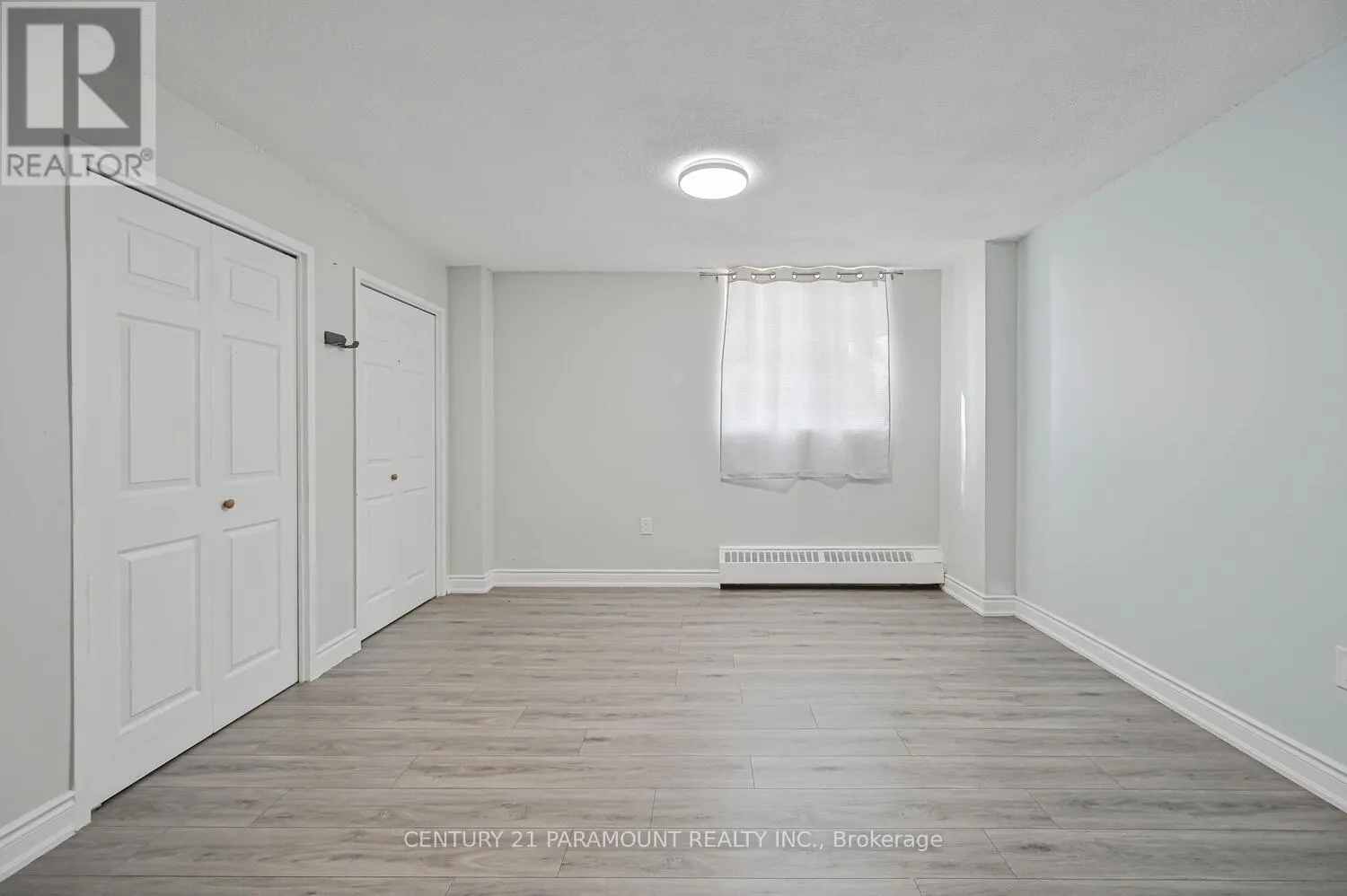 207 - 60 STEVENSON ROAD