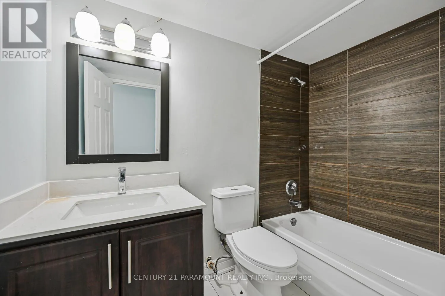 207 - 60 STEVENSON ROAD