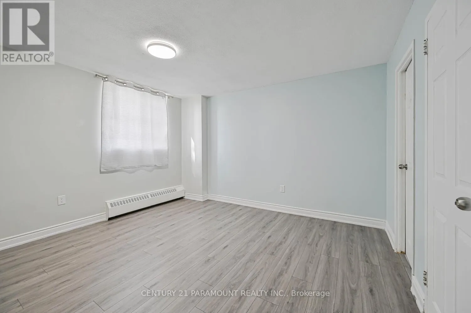 207 - 60 STEVENSON ROAD