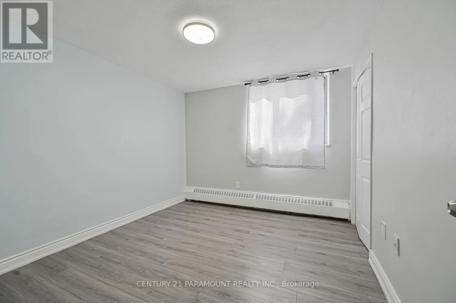 207 - 60 STEVENSON ROAD