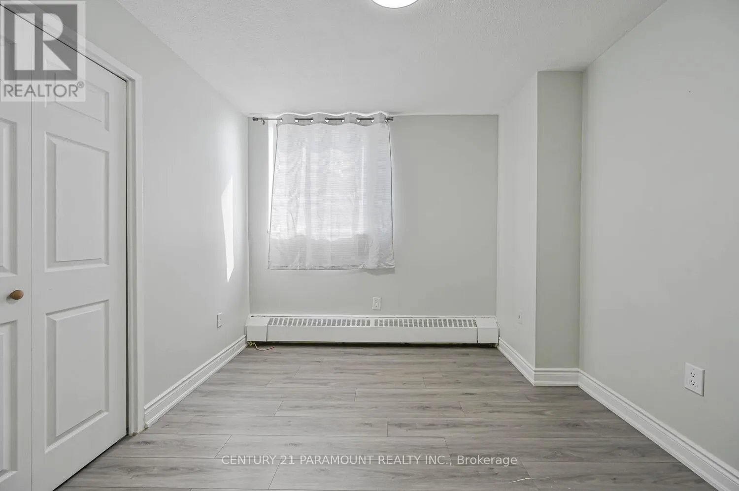 207 - 60 STEVENSON ROAD