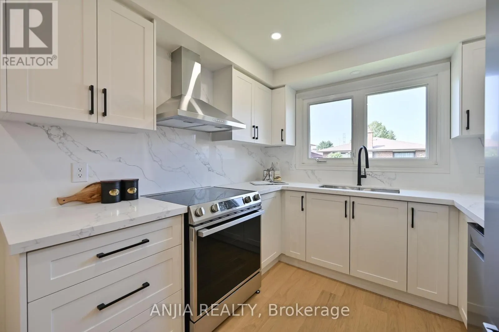 1339 WILLOWBANK TRAIL