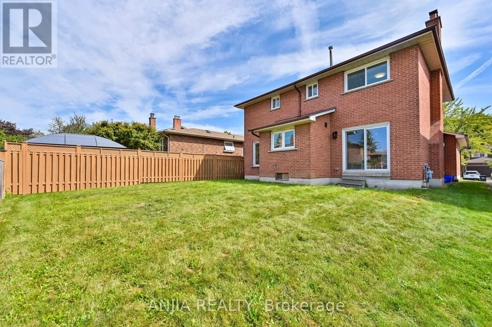 1339 WILLOWBANK TRAIL