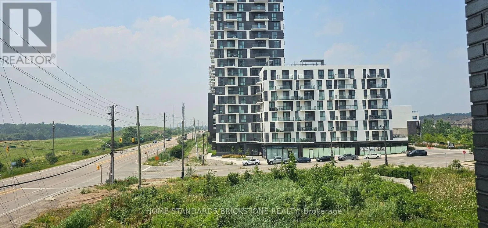 304 - 3079 TRAFALGAR ROAD
