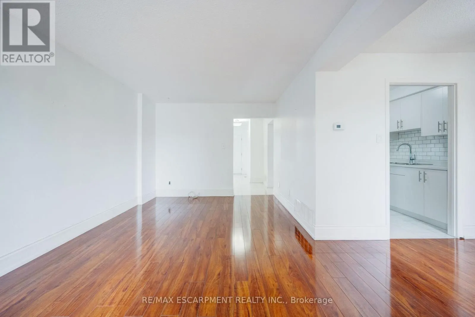 31 - 3430 BRANDON GATE DRIVE