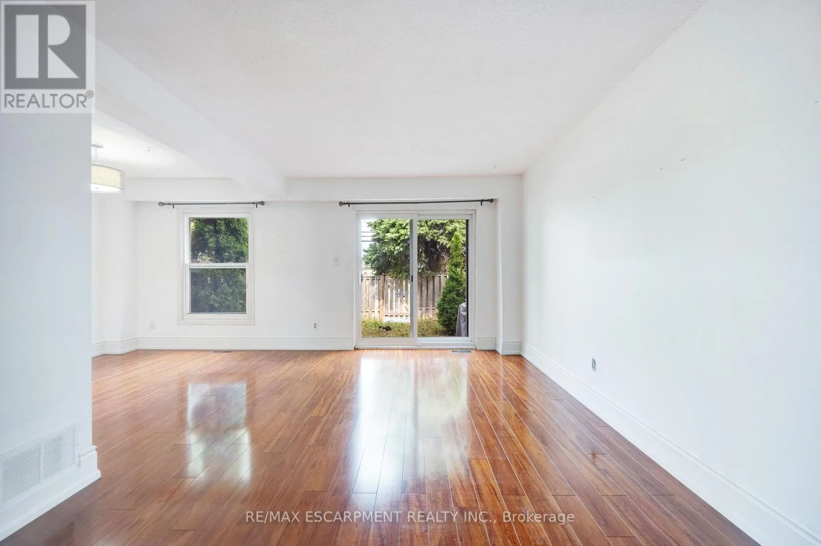 31 - 3430 BRANDON GATE DRIVE