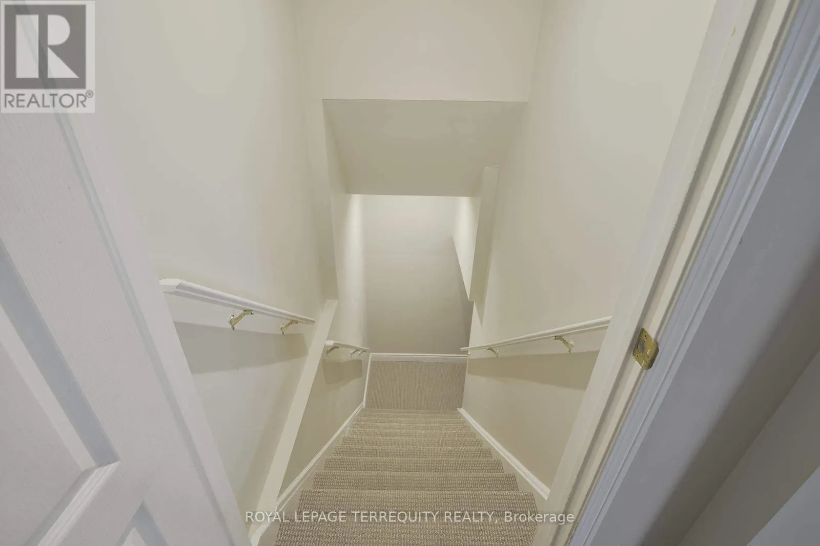 56 - 1489 HERITAGE WAY