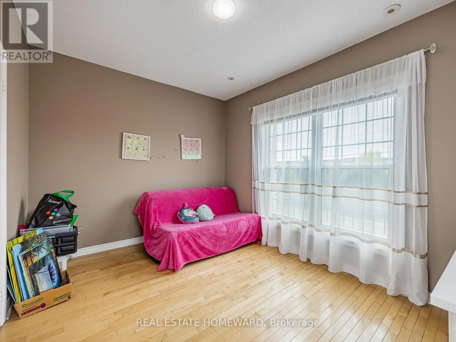 964A THE QUEENSWAY