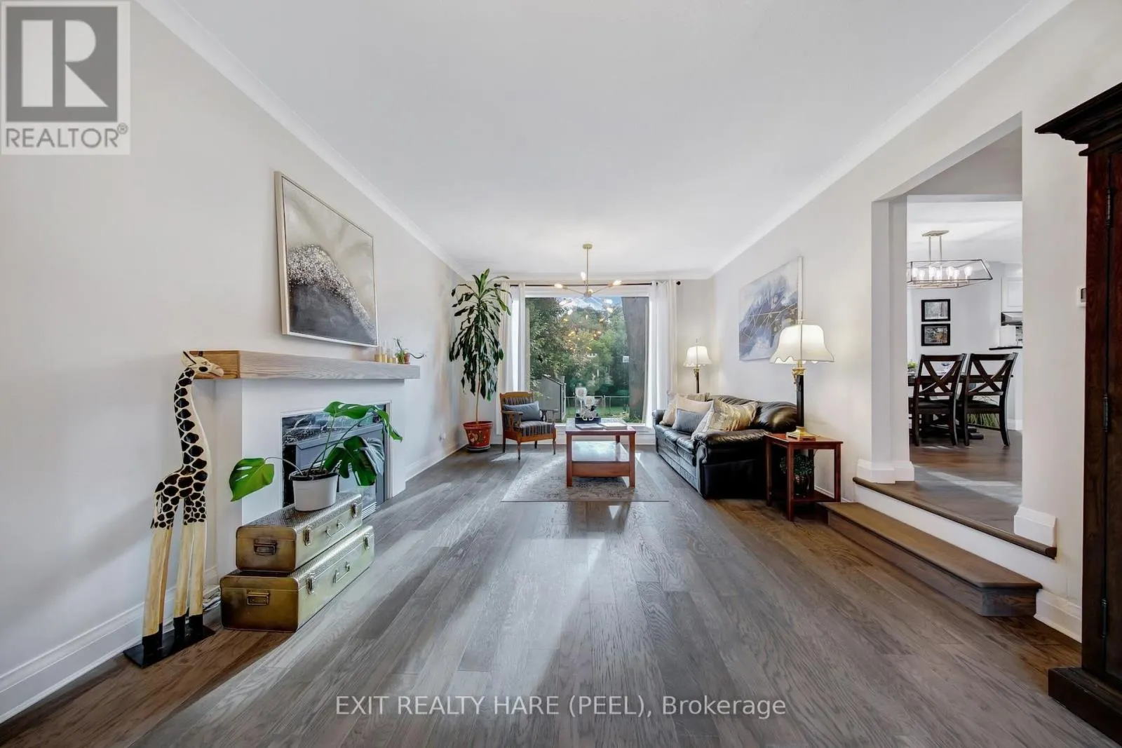35 RIDGEHILL DRIVE